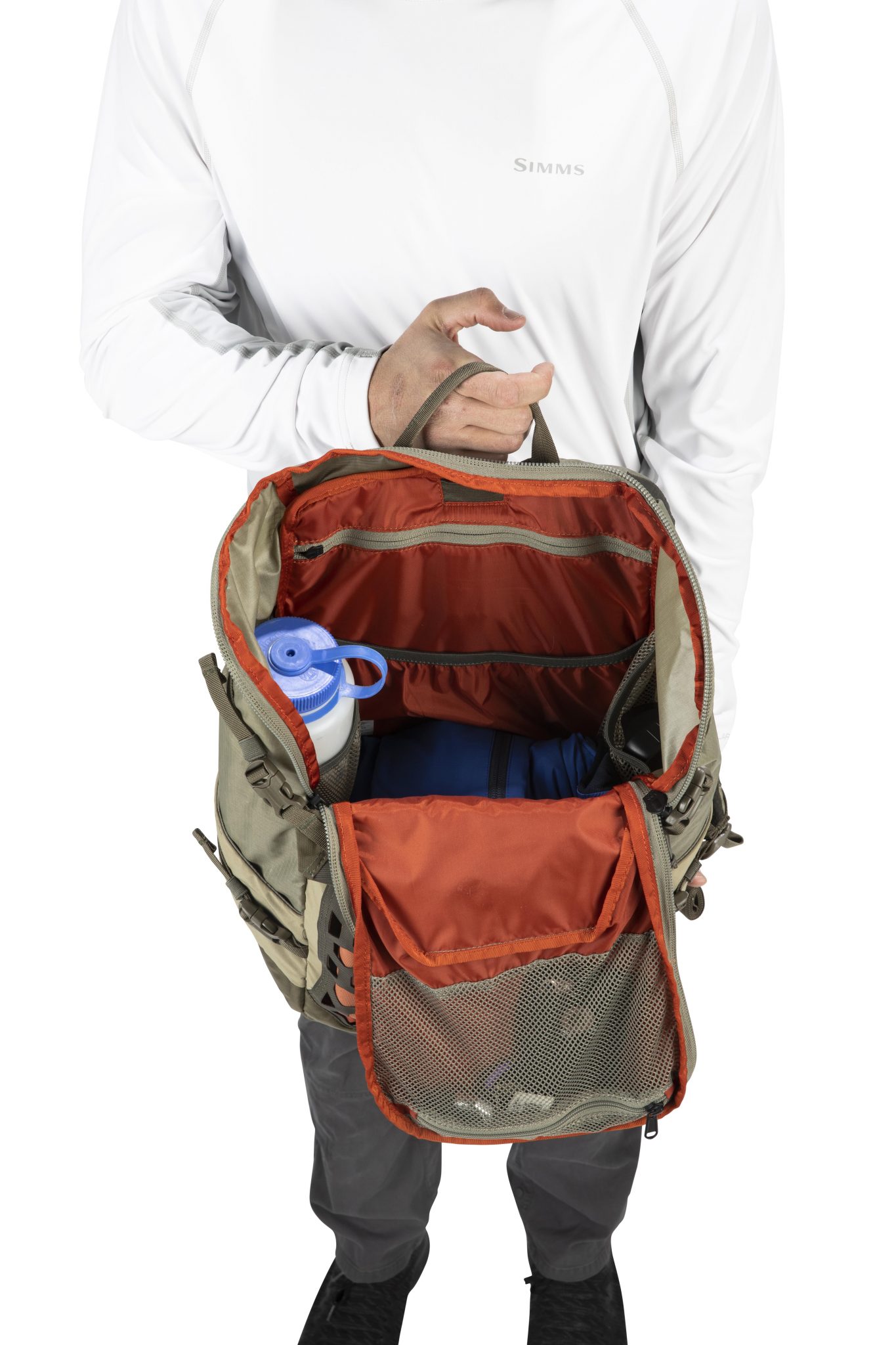 simms flyweight fishing backpack